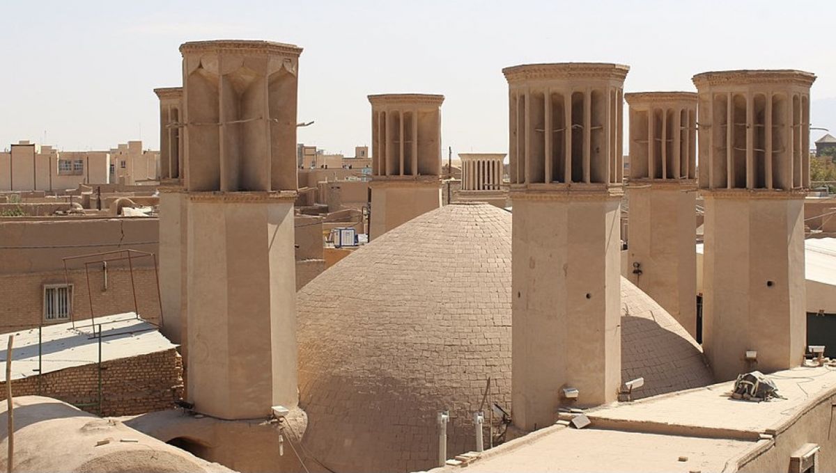 Attrapes vent de la cité de Yazd construits il y a 3000 ans en Iran